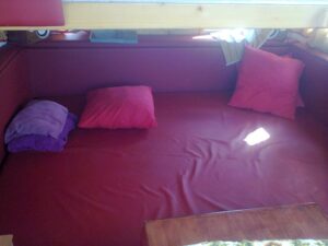 Půjčovna (pronájem) hausbótů na Baťově kanále a řece Moravě