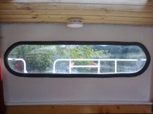 Půjčovna (pronájem) hausbótů na Baťově kanále a řece Moravě