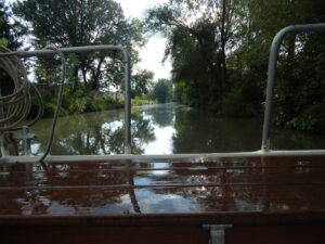 Půjčovna (pronájem) hausbótů na Baťově kanále a řece Moravě