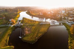 Půjčovna hausbótů na Baťově kanálu a řece Moravě