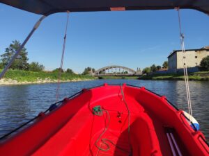 Půjčovna motorových člunů na Baťově kanále a řece Moravě