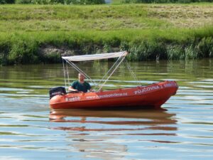 Půjčovna motorových člunů na Baťově kanále a řece Moravě
